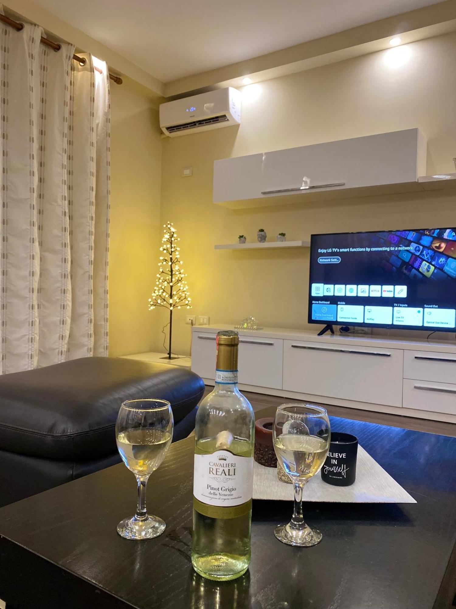 Town Square Apartamento *